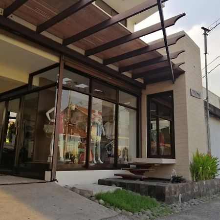 Cabinas Gosen Puntarenas Exterior foto